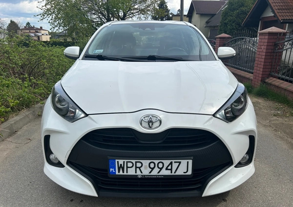 Toyota Yaris cena 58000 przebieg: 117000, rok produkcji 2021 z Głuchołazy małe 191